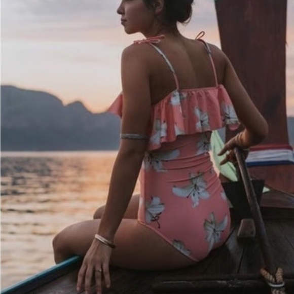 ALBION FIT THE WAVE SWIMSUIT - Picture 1 of 4